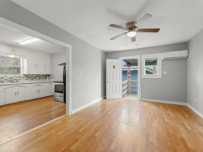 3420 Michigan St #9 — Photo 3