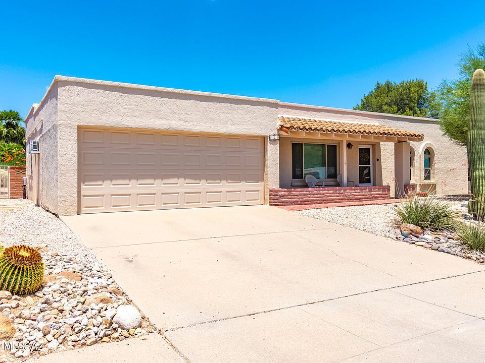 1st image of 122 W Paseo Del Chino