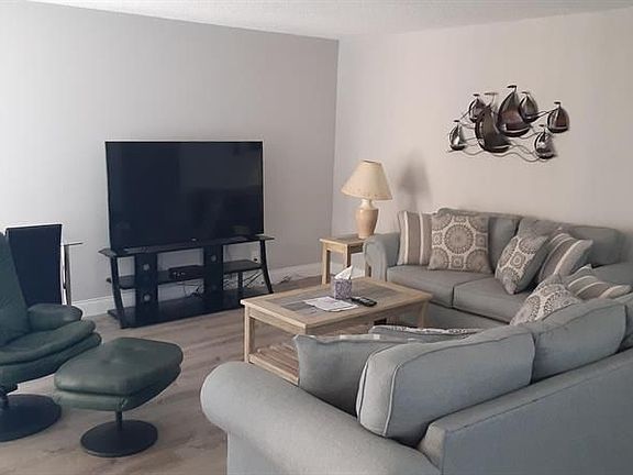 5th image of 2255 Lindell Blvd APT 4410