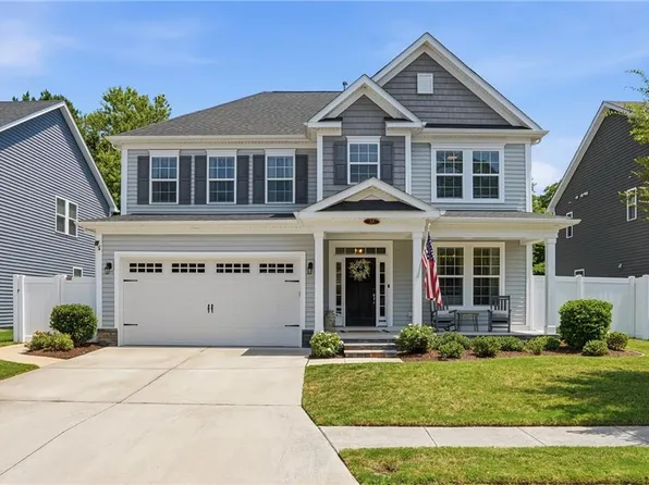 35 E Berkley Dr, Hampton, VA 23663