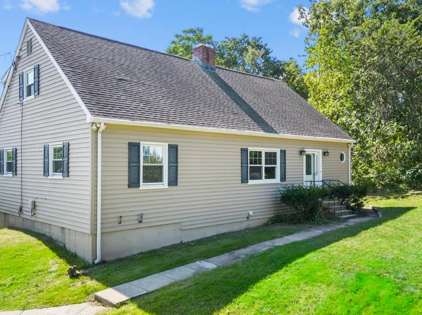 112 High Street, Derby, CT 06418