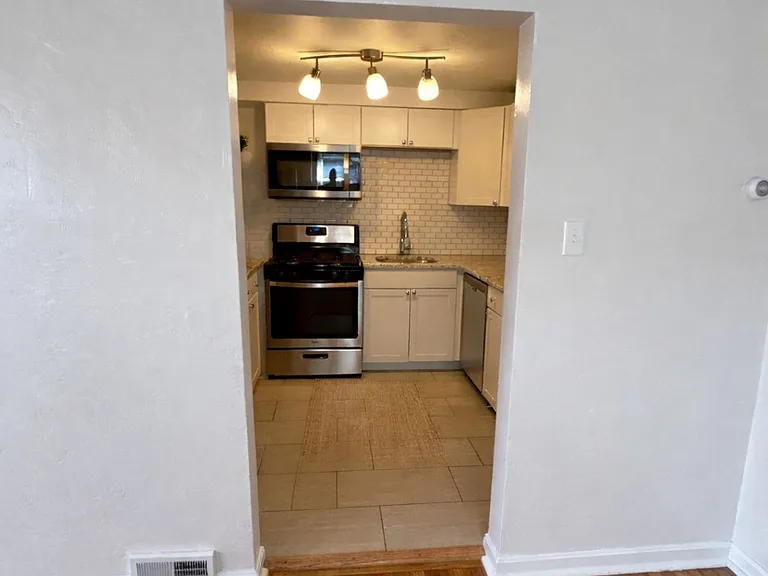 422 Jacobson Dr — Photo 26