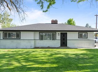 30 Sherry Ave, Naches, WA 98937