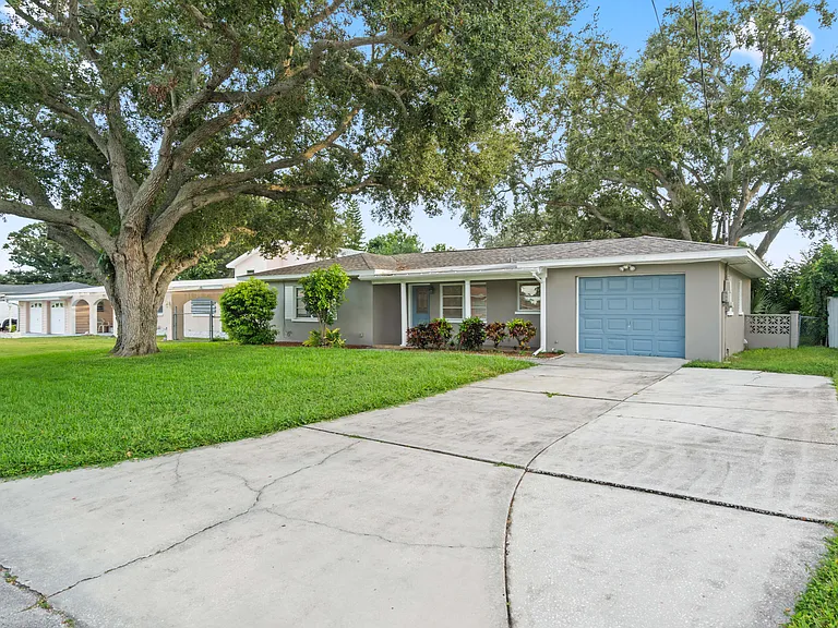 2192 Belmar Dr — Photo 44