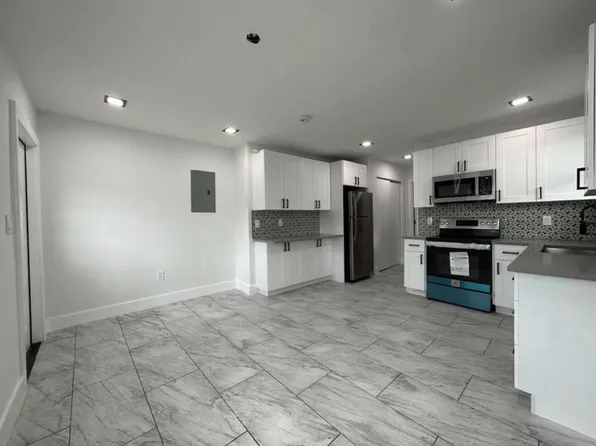 707 NW 3rd Ave APT 2, Pompano Beach, FL 33060