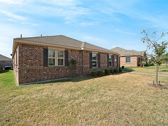 2nd image of 736 Skyflower Dr