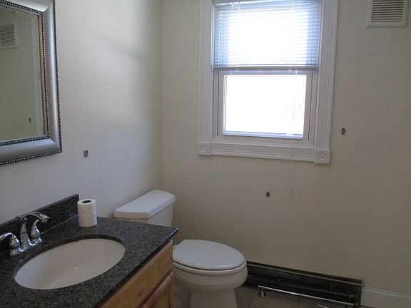 3rd image of 69 County St
