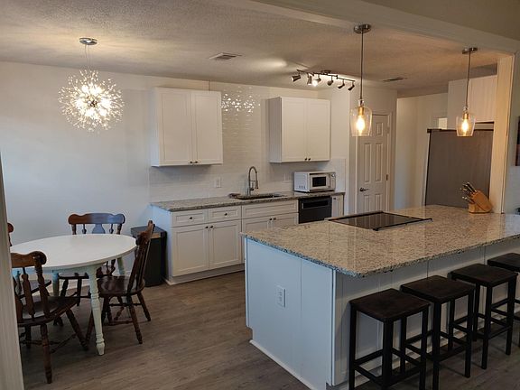 5th image of 8024 Grand Bahama Dr