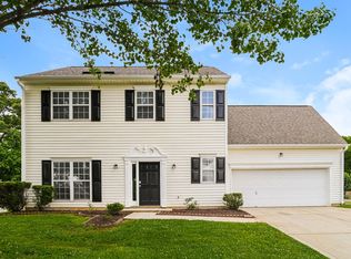 6820 Ayrshire Glen Pl, Charlotte, NC 28273