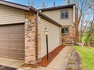 2448 Mendelssohn Ln, Minneapolis, MN 55427