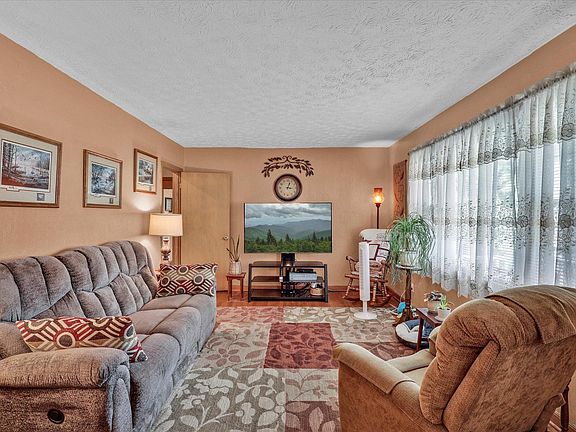 2nd image of 305 Colonial Dr