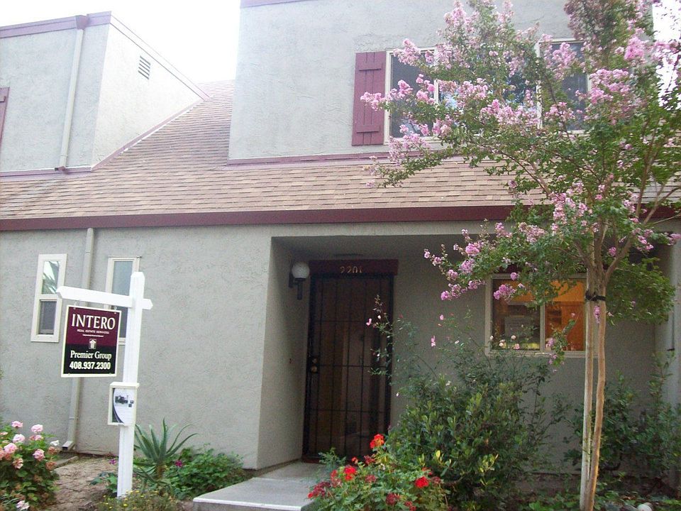 1st image of 2201 Olivegate Ln