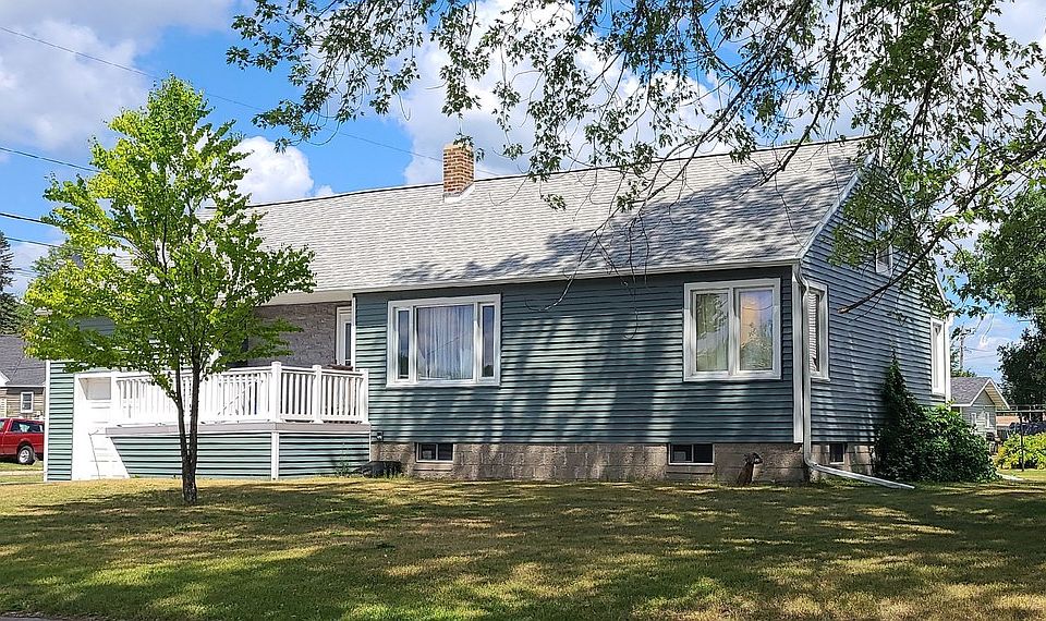 904 42nd Ave, Menominee, MI 49858 Zillow