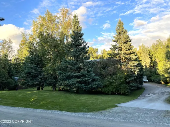 15601 Elizabeth St, Anchorage, AK 99516