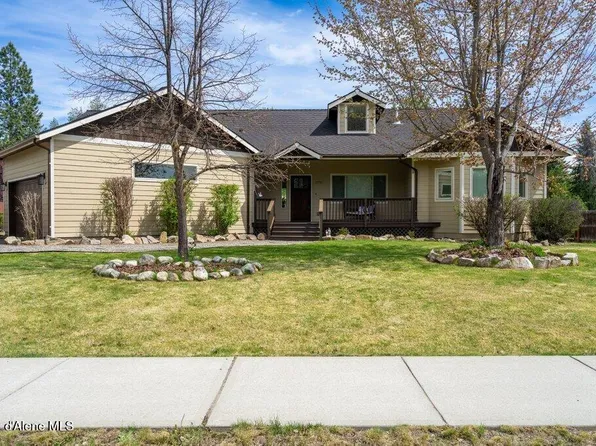 32722 N 10th Ave, Spirit Lake, ID 83869