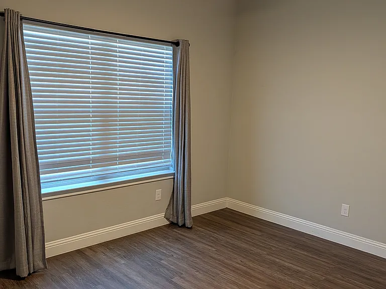 6320 Battle Mountain Trl — Photo 5