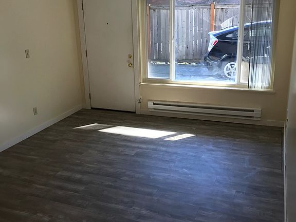 2nd image of 1215 Queen Anne Ave N APT 3