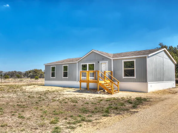 405 A N Frio, Camp Wood, TX 78833