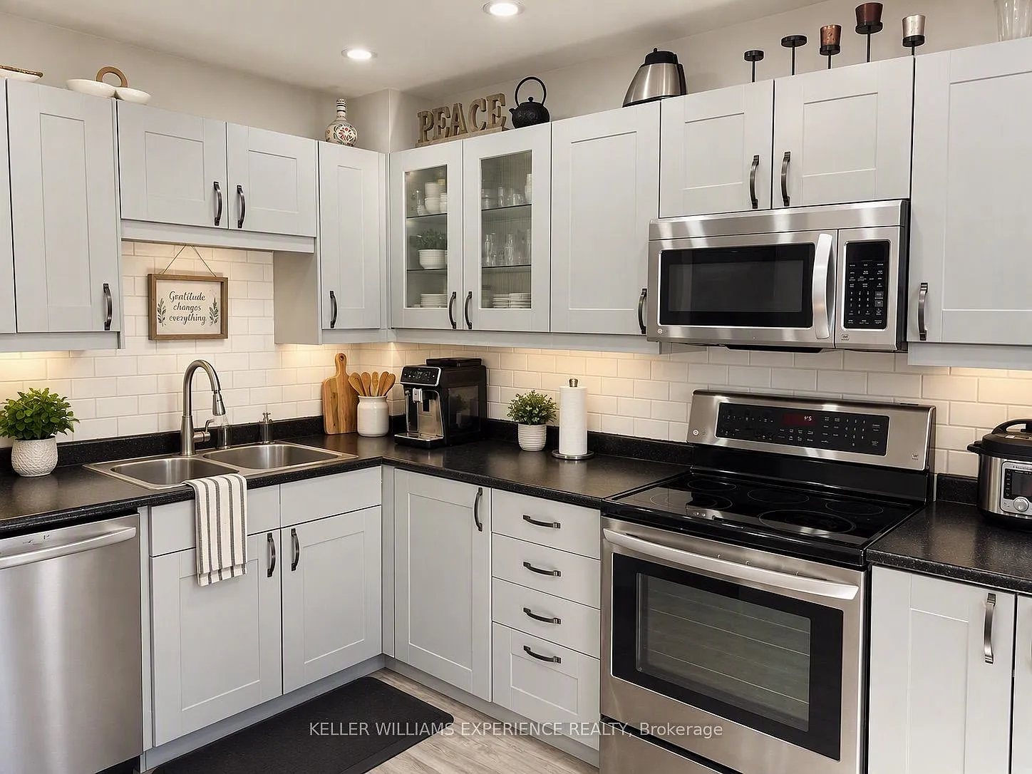 3 bed, $2,550 — Photo 3