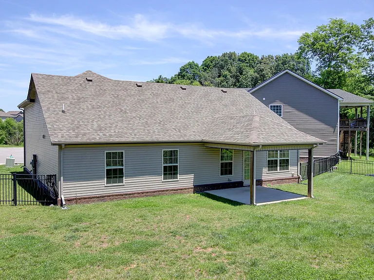 677 Battery Ct — Photo 19