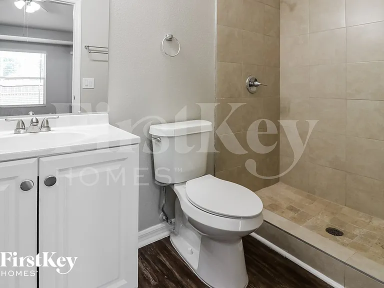 905 Lake Shore Ranch Dr — Photo 13