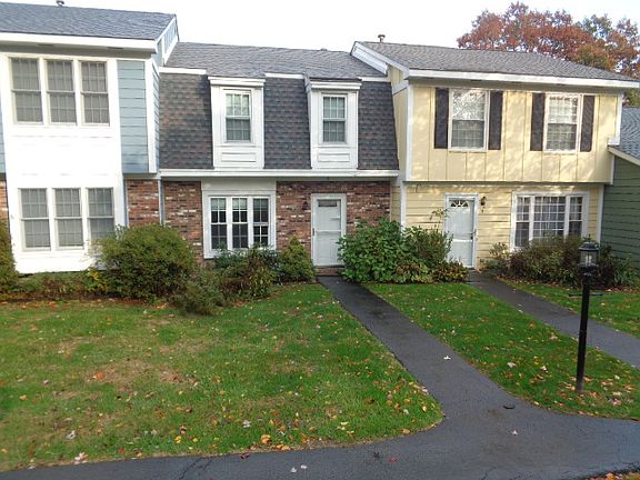 2nd image of 4 Sunny Brook Cir