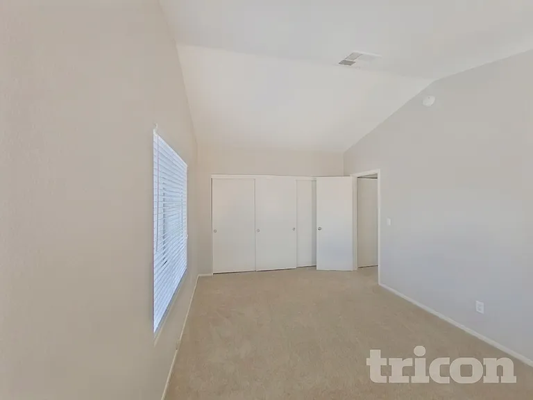 9115 Indian Breeze Dr — Photo 11