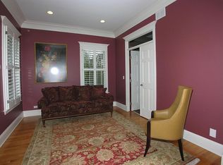 402 Hudson Ave, Clarendon Hills, IL 60514