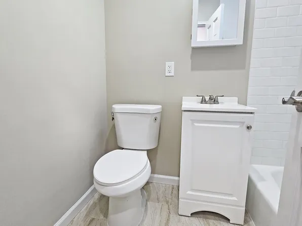 1275 East 51st Street image 5 of 12