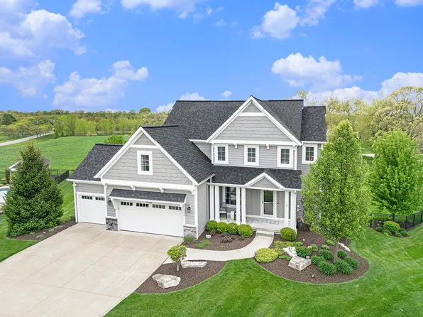 5769 Pettis Ct NE, Ada, MI 49301