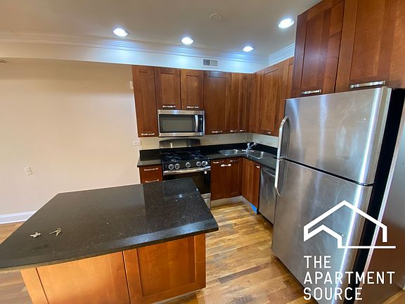 2nd image of 6949 N Oakley Ave #G
