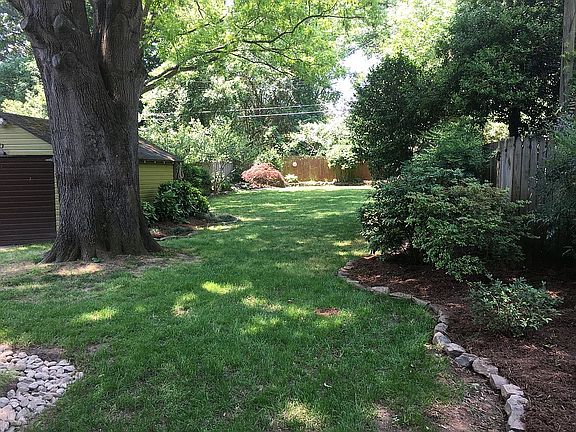 2nd image of 1725 Chatham Ave
