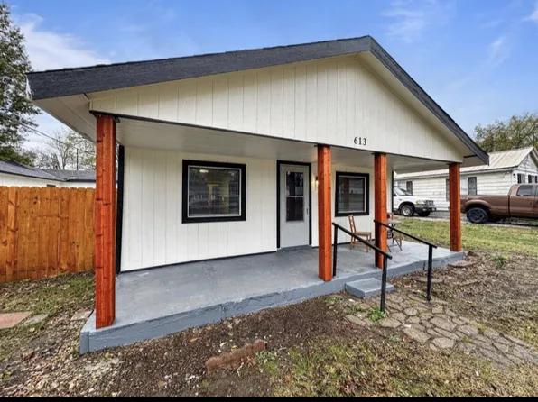 613 W Sequoyah Ave, Vinita, OK 74301
