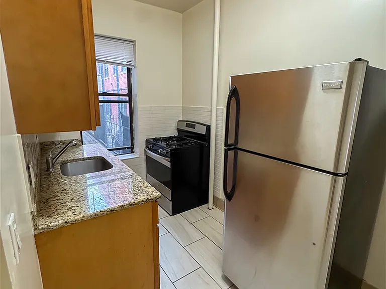 30-30 30th St #1A — Photo 16