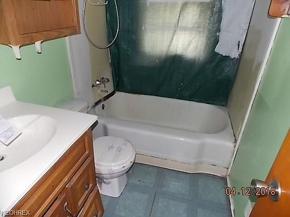 4th image of 13323 Oak Park Blvd