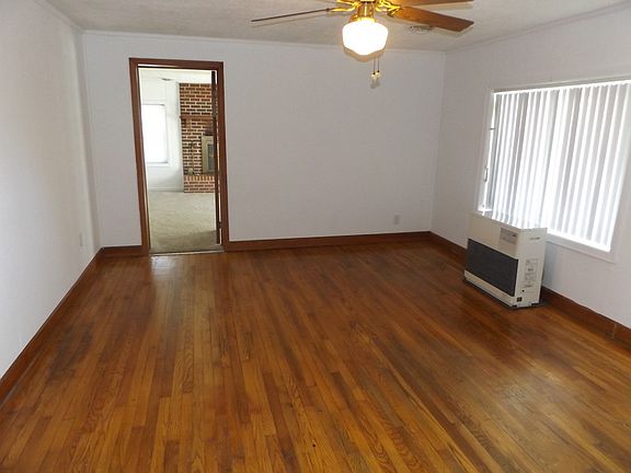3rd image of 273 Pioneer Cir