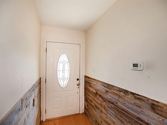 5th image of 1006 James St