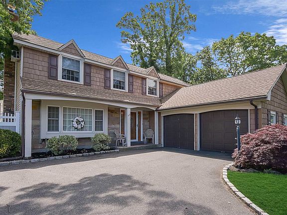 3rd image of 35 Eliot Dr