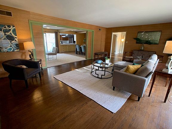 Living-family-dining-entry