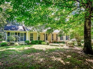 Hickory Blvd, McMinnville, TN 37110
