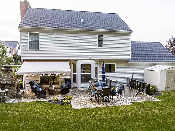4th image of 12 Rockledge Ct