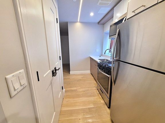 5th image of 102 Quincy St #F1