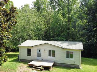 589 Whispering Woods Rd, Martin, GA 30557