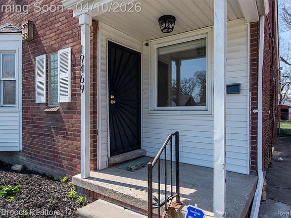 5th image of 19469 Whitcomb St