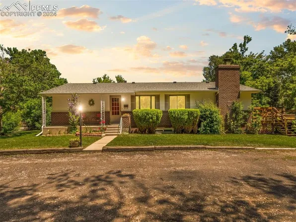 1323 N Arcadia St, Colorado Springs, CO 80903