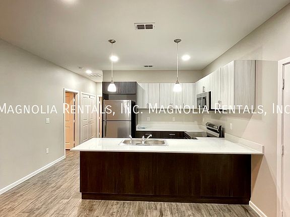 3rd image of 3216 Colt Ln #1