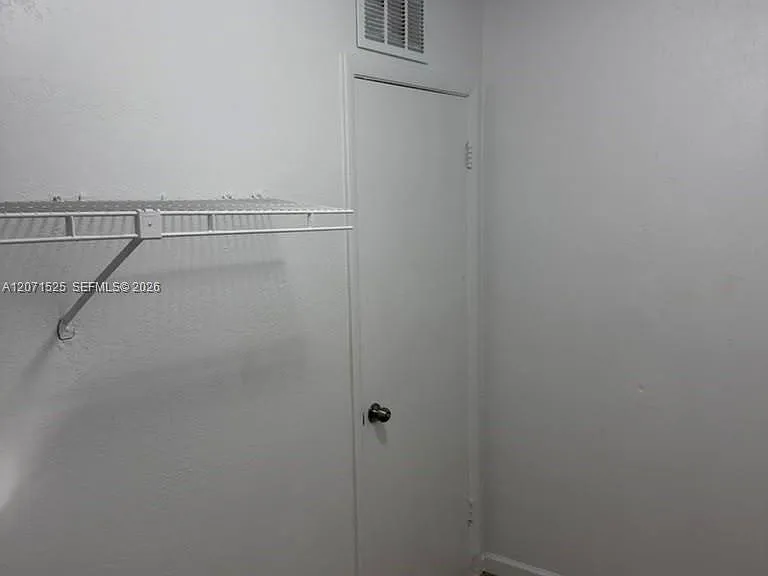919 NW 2nd Ave #3 — Photo 14