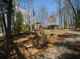 6173 Lakeshore Rd, Manistee, MI 49660