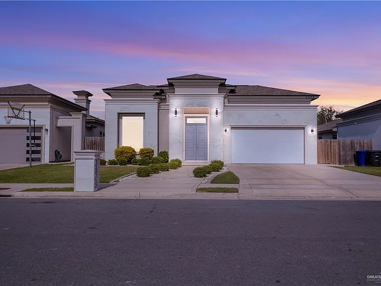 3808 Wisteria Ave — Photo 2