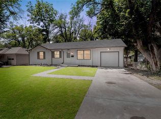 8918 Switzer St, Overland Park, KS 66214